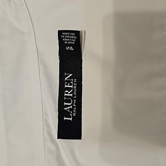 Lauren Ralph Lauren white cotton button down with chain - Picture 6 of 9